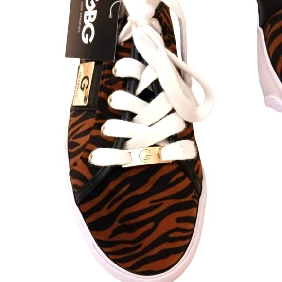 NEW! GUESS Tiger Animal Print Sneakers Womens 8 Brown Velour Avant Garde Glam - Picture 3 of 16